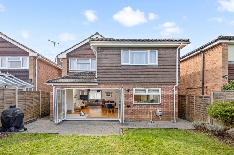 Images for Lapwing Close, Horsham, RH13