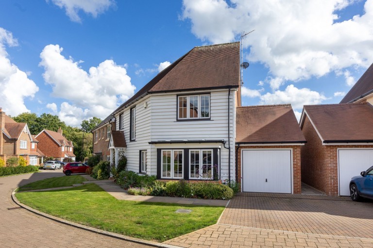 Images for Sycamore Rise, Barns Green, RH13