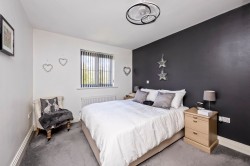 Images for The Hollies, Horsham, RH12