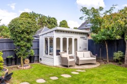 Images for The Hollies, Horsham, RH12