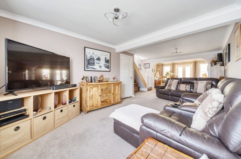 Click the photo for more details of Chichester Way, Selsey, PO20