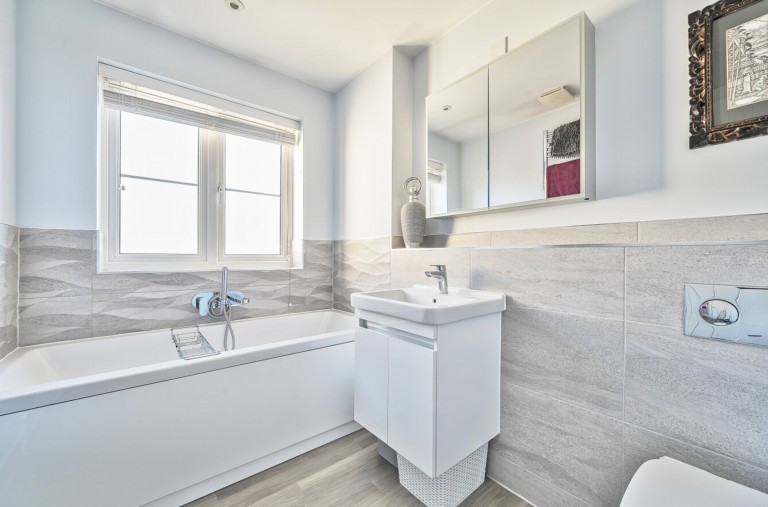 Images for Heron Close, Shopwhyke Lakes, PO20