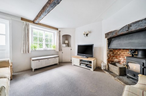 Click the photo for more details of Main Road, Fishbourne, PO18