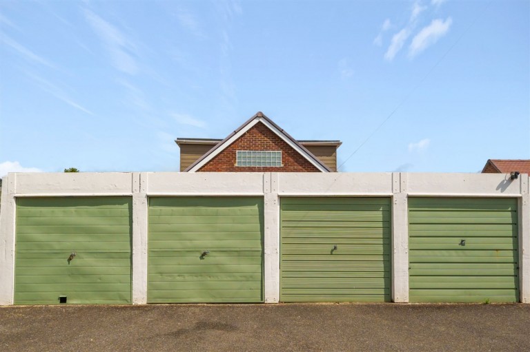 Images for Main Road, Fishbourne, PO18