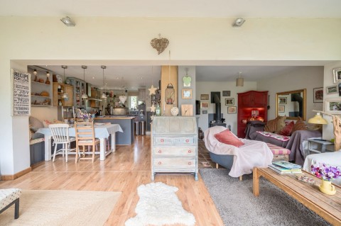 Click the photo for more details of Townfield, Kirdford, RH14