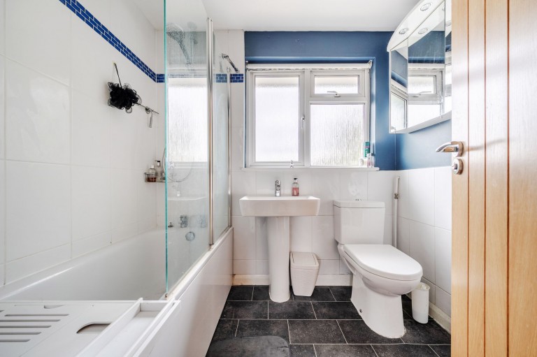 Images for Alfold Bars, Loxwood, RH14