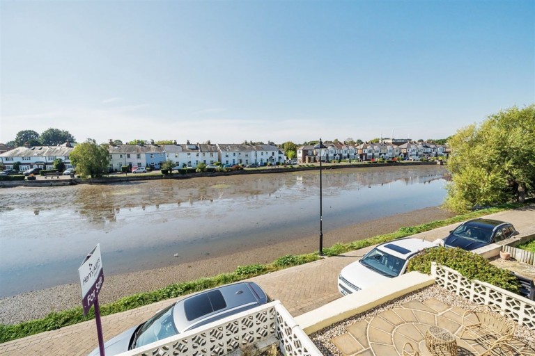 View Full Details for Bridgefoot Path, Emsworth, PO10