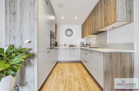 Click the photo for more details of Arundale Walk, Horsham, RH12