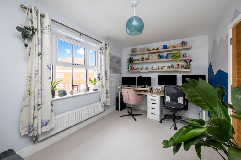 Images for Highwood Crescent, Horsham, RH12