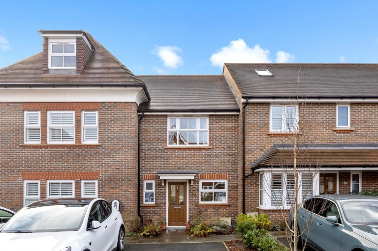 Images for Highwood Crescent, Horsham, RH12