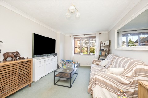 Click the photo for more details of Comptons Lane, Horsham, RH13