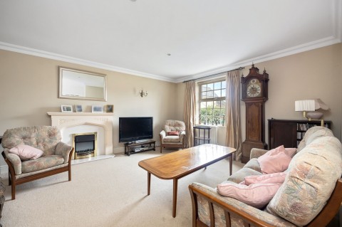 Click the photo for more details of Potters Place, Horsham, RH12