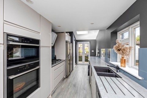 Click the photo for more details of St. Leonards Road, Horsham, RH13