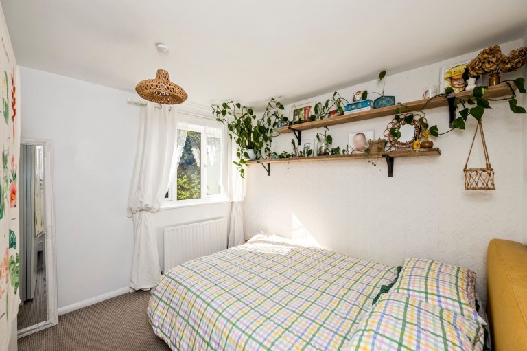 Images for Abbotsbury Court, Horsham, RH13