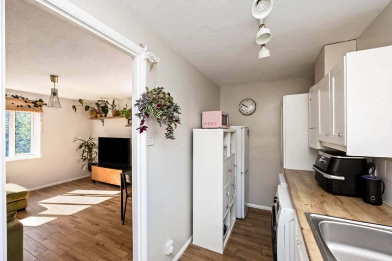Images for Abbotsbury Court, Horsham, RH13