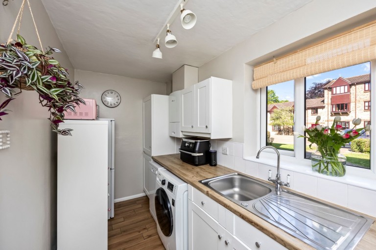 Images for Abbotsbury Court, Horsham, RH13
