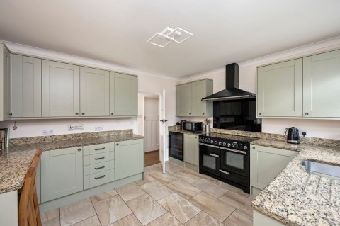 Click the photo for more details of Nuthurst Street, Nuthurst, RH13