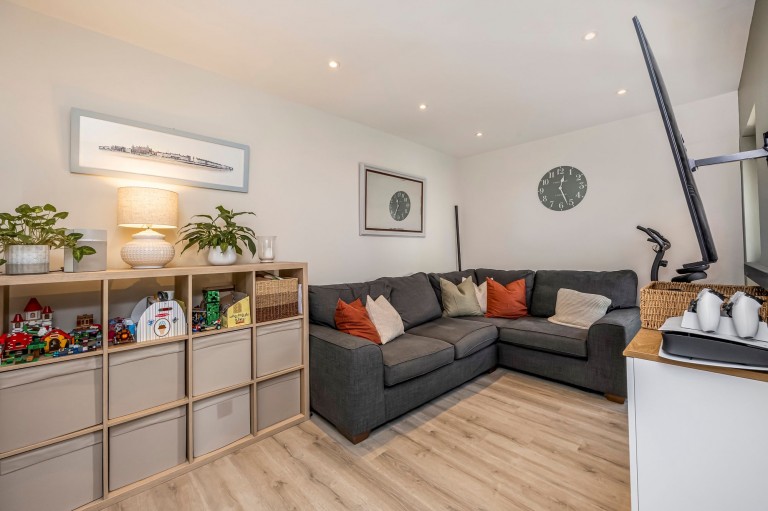 Images for Pelling Way, Broadbridge Heath, RH12