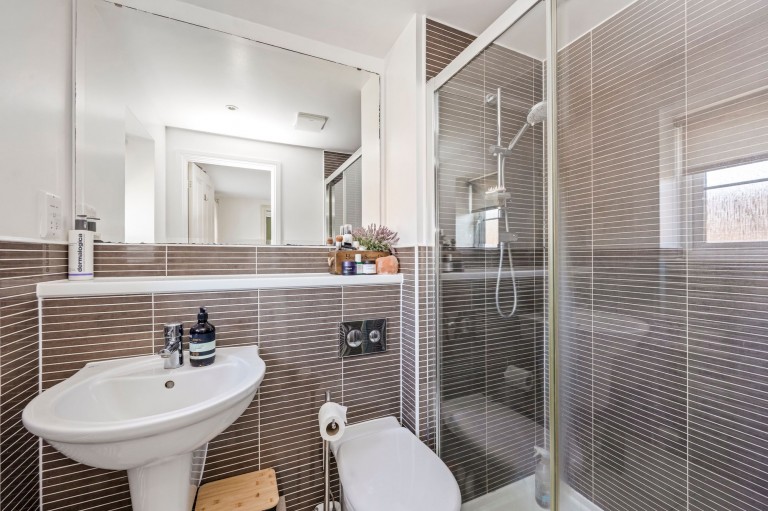 Images for Pelling Way, Broadbridge Heath, RH12