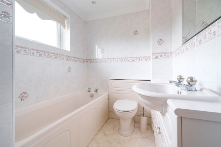 Images for College Close, Rowland's Castle, PO9