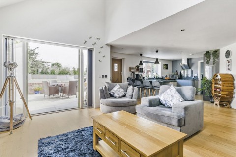 Click the photo for more details of Copse Lane, Hayling Island, PO11