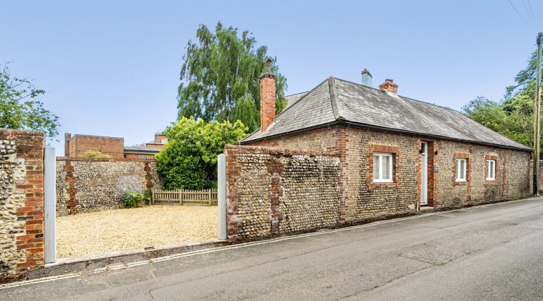 Images for 6 Mead Lane, Bognor Regis, PO22