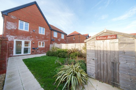 Click the photo for more details of Farmer Close, Pagham, PO21