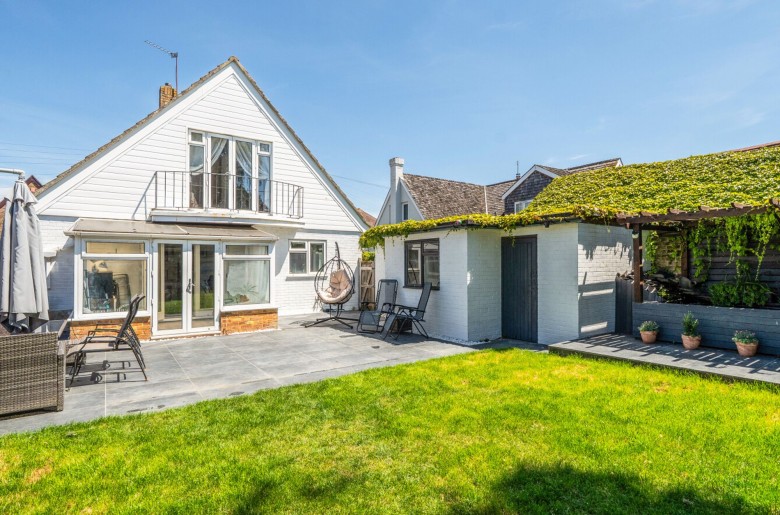 Click the photo for more details of Shelley Road, Bognor Regis, PO21