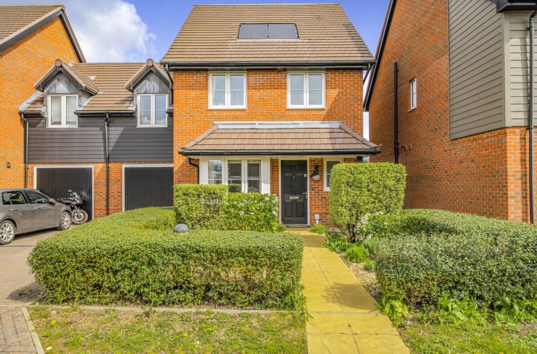 Click the photo for more details of Tawny Close, Birdham, PO20