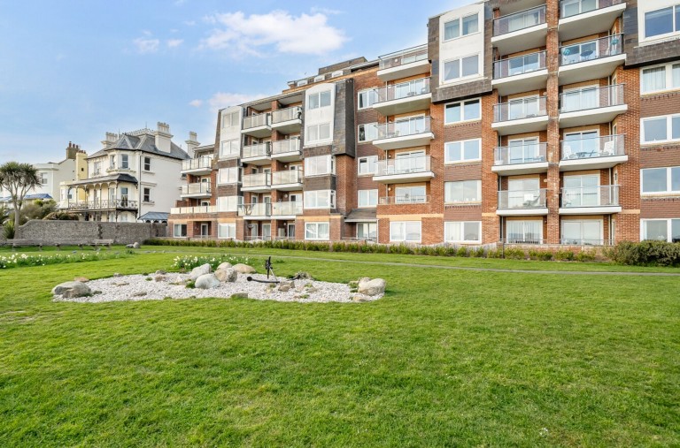 Images for Rock Gardens, Bognor Regis, PO21