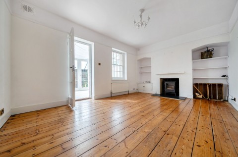 Click the photo for more details of Admiralty Road, Felpham, PO22