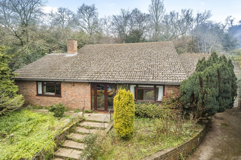 Click the photo for more details of Carron Lane, Midhurst, GU29