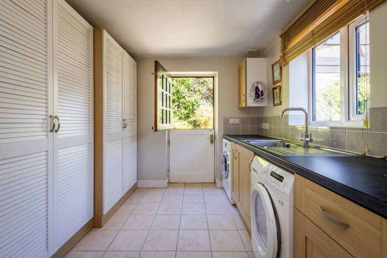 Images for Bunch Lane, Haslemere, GU27