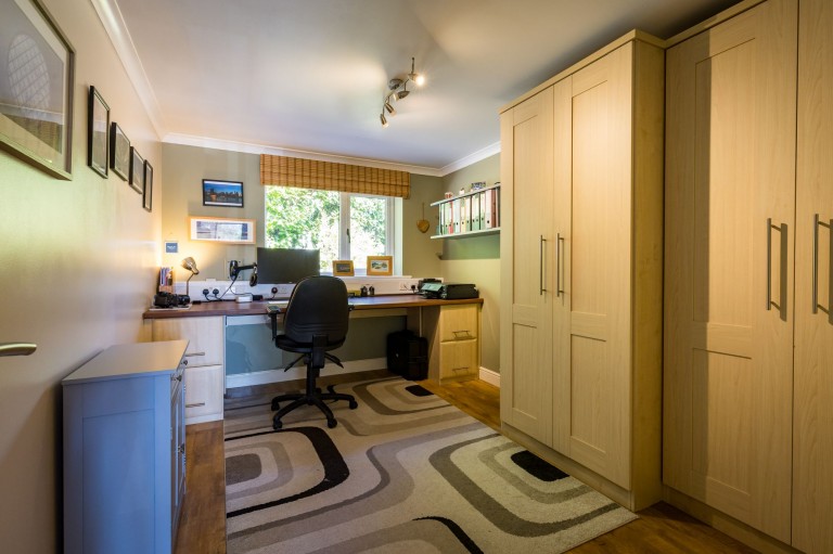 Images for Bunch Lane, Haslemere, GU27