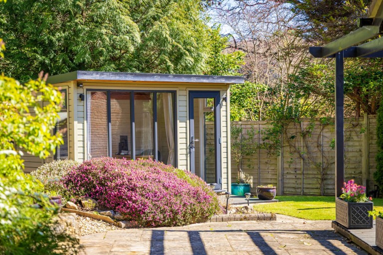 Images for Bunch Lane, Haslemere, GU27