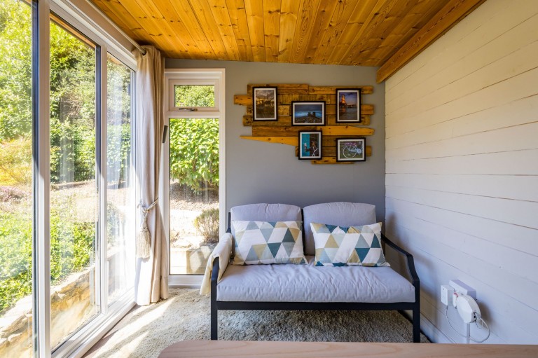 Images for Bunch Lane, Haslemere, GU27