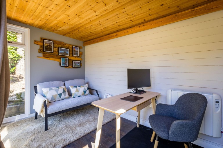 Images for Bunch Lane, Haslemere, GU27