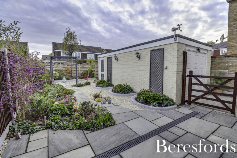 Images for Pilgrims Hatch, Brentwood