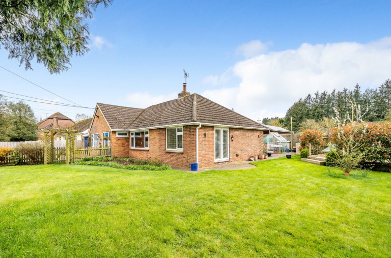 View Full Details for Petersfield Road, Ropley, Alresford, Hampshire, SO24