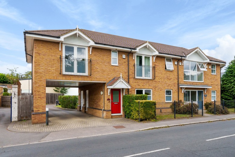 Click the photo for more details of Green Lane, Shepperton, TW17