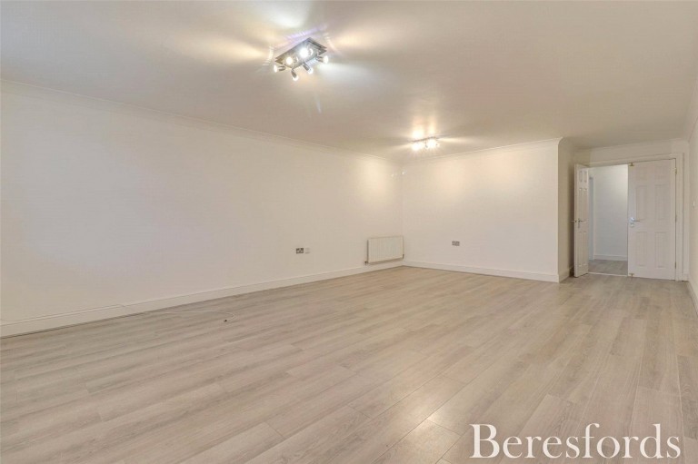 Images for Kipling Close, Brentwood, Essex