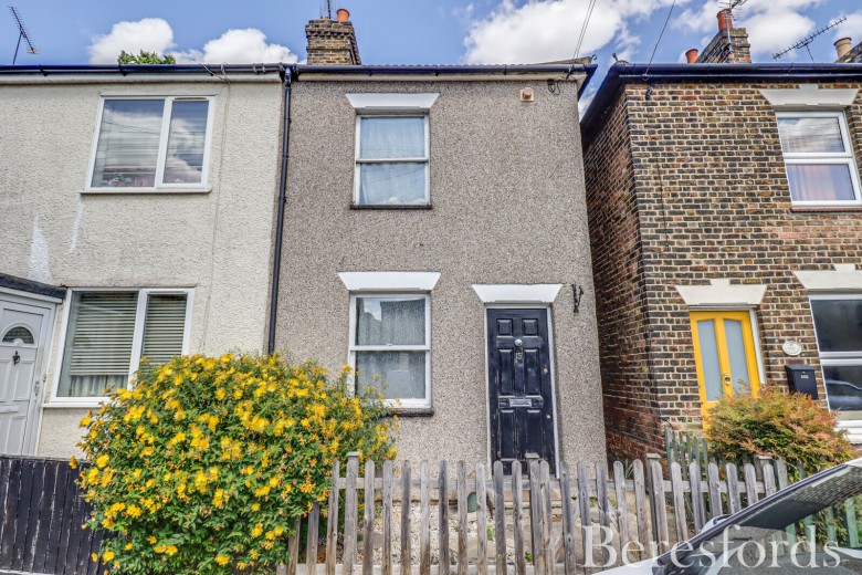 Click the photo for more details of Alfred Road, Brentwood, Essex
