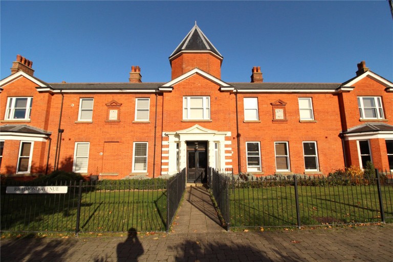 Images for Richmond Avenue, Brentwood, Essex