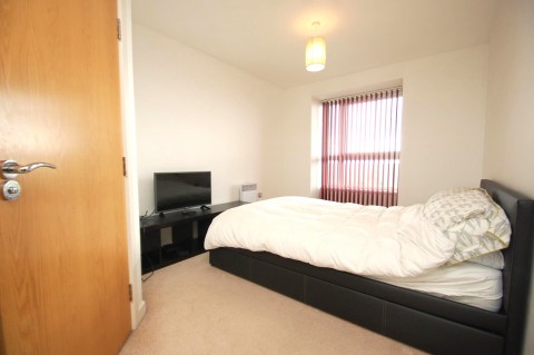 Click the photo for more details of New Road, Brentwood, Essex