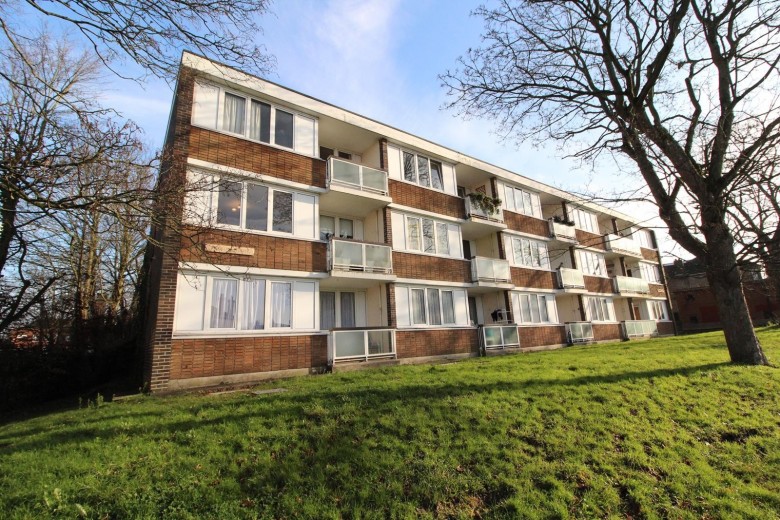 Click the photo for more details of Doddinghurst Road, Brentwood, Essex