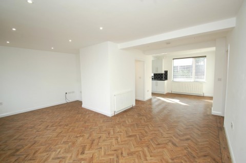 Click the photo for more details of Rayleigh Road, Hutton, Essex