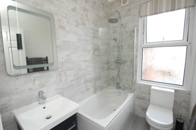 Images for Highland Avenue, Brentwood, Essex
