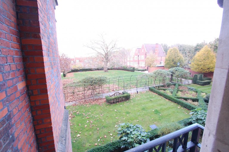 Images for The Galleries, Warley, Essex