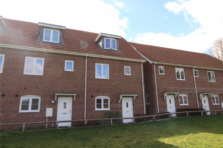 Click the photo for more details of Mountnessing, Brentwood, Essex