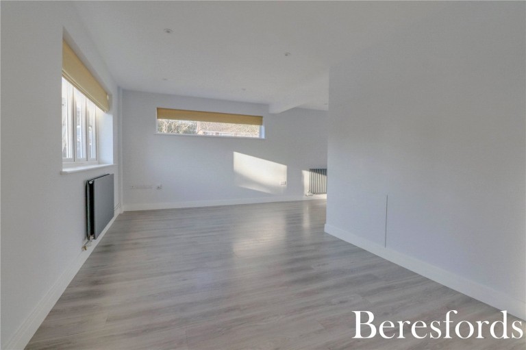 Images for The Paddocks, Ingatestone, Essex